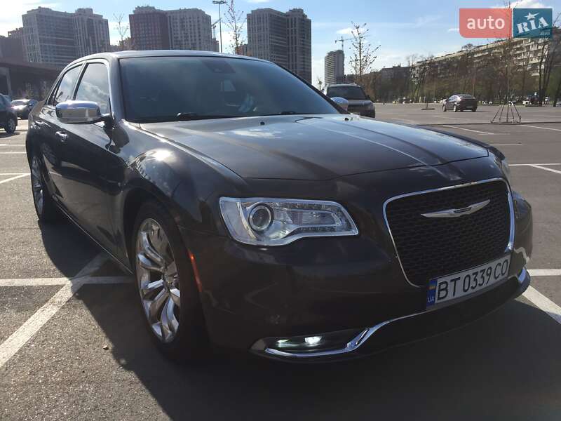 Седан Chrysler 300C 2017 в Києві