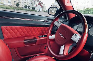 Седан Chrysler 300C 2005 в 