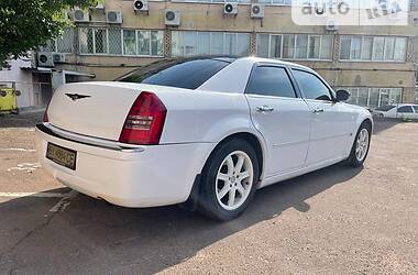 Седан Chrysler 300C 2005 в Києві