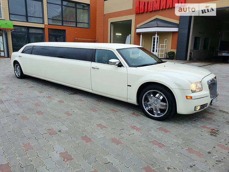 Седан Chrysler 300C 2007 в 