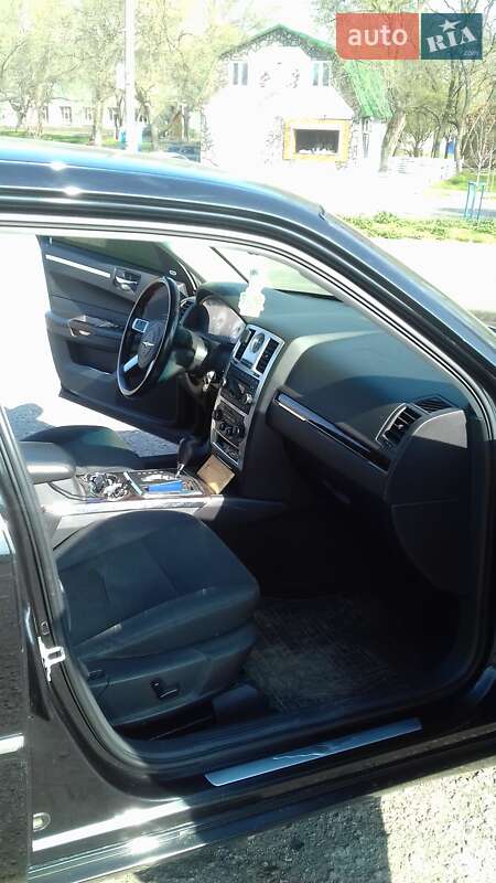 Седан Chrysler 300C 2008 в Одессе