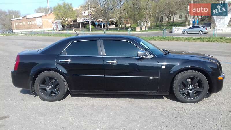 Седан Chrysler 300C 2008 в Одессе