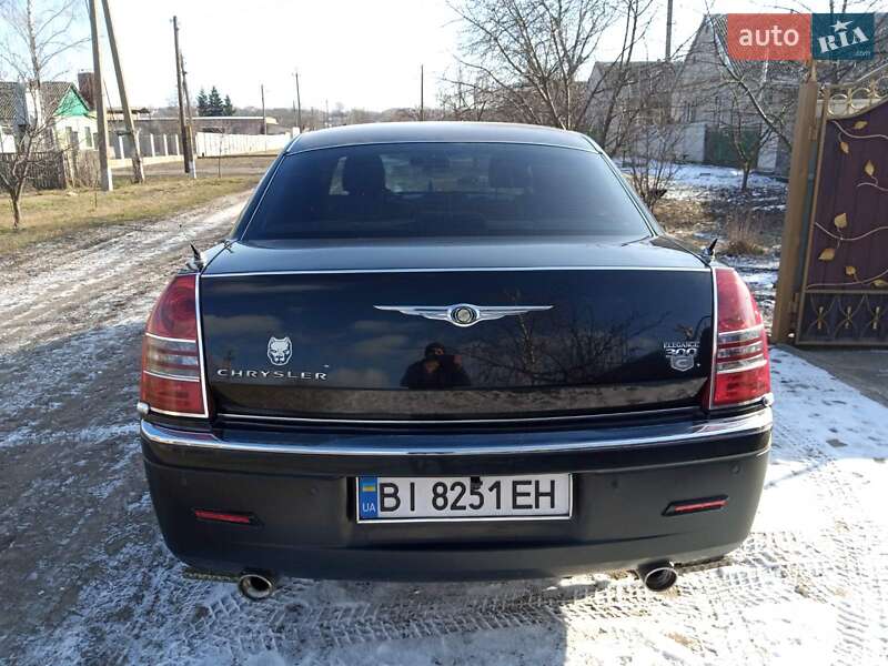 Седан Chrysler 300C 2005 в Кобеляках