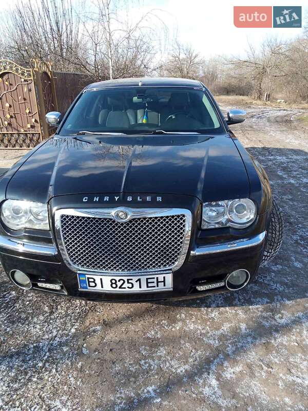Седан Chrysler 300C 2005 в Кобеляках