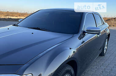 Седан Chrysler 300C 2018 в 