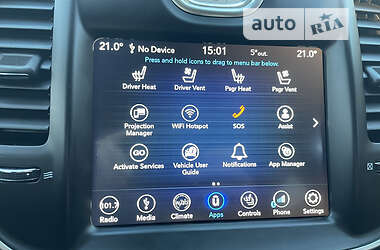 Седан Chrysler 300C 2018 в 