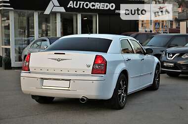 Седан Chrysler 300C 2008 в 