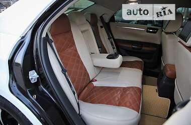 Седан Chrysler 300C 2008 в 