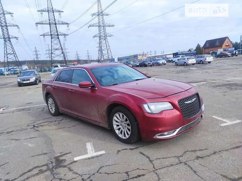 Седан Chrysler 300C 2014 в Харькове