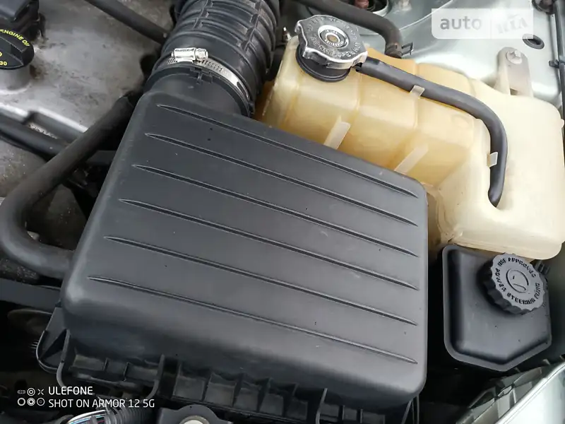 Chrysler 300C 2004 VIN 1C3AAB3G25H142658 фото оголошення 10 з 33