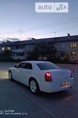 Седан Chrysler 300C 2004 в Рокитном
