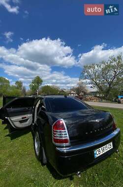 Седан Chrysler 300C 2005 в 