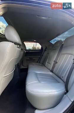 Седан Chrysler 300C 2005 в 