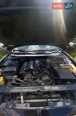 Седан Chrysler 300C 2005 в 