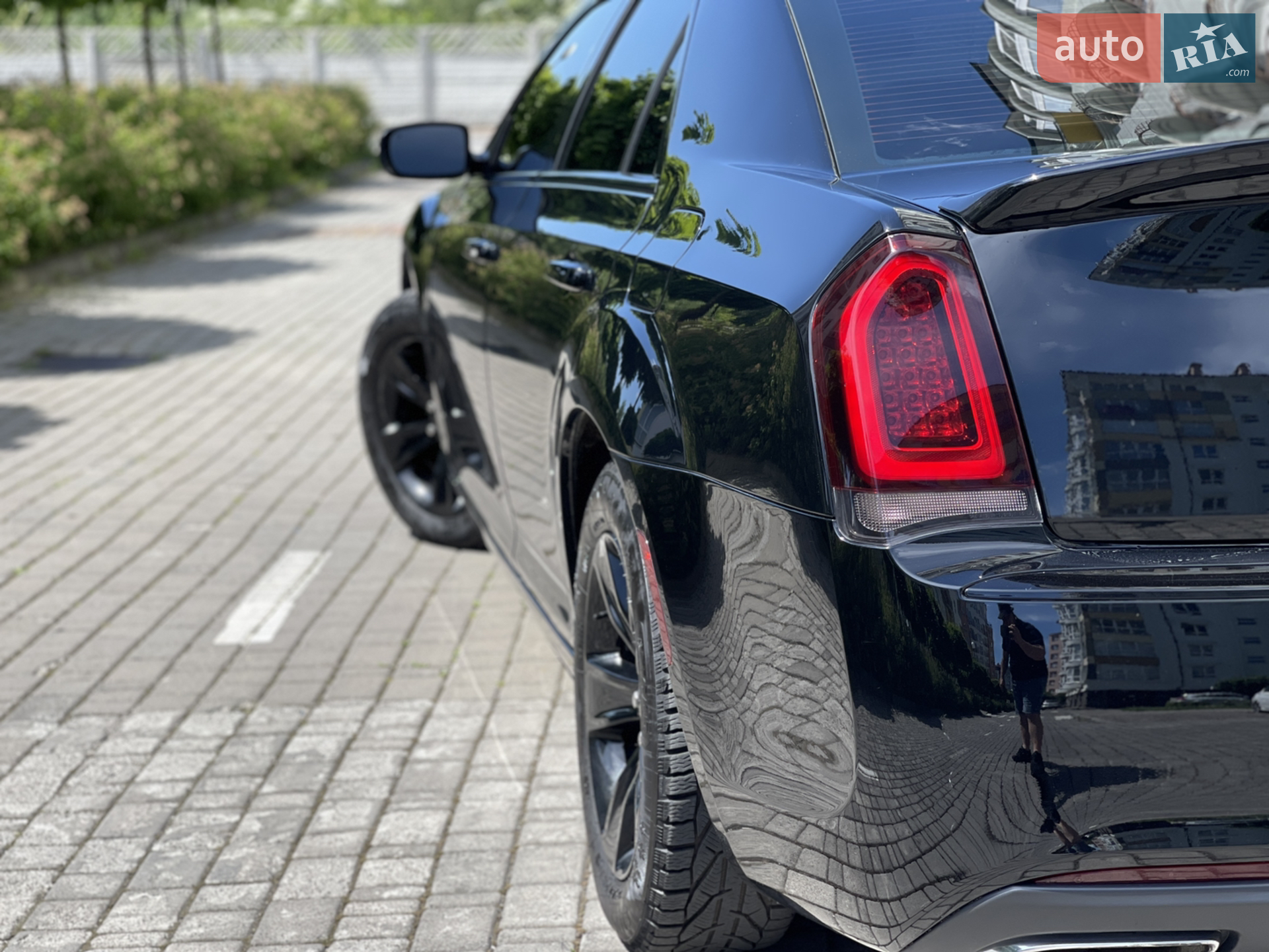 2017 Chrysler 300C - мініатюра 18