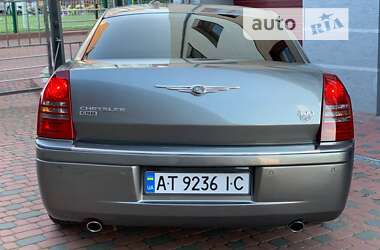 Седан Chrysler 300C 2006 в Ивано-Франковске