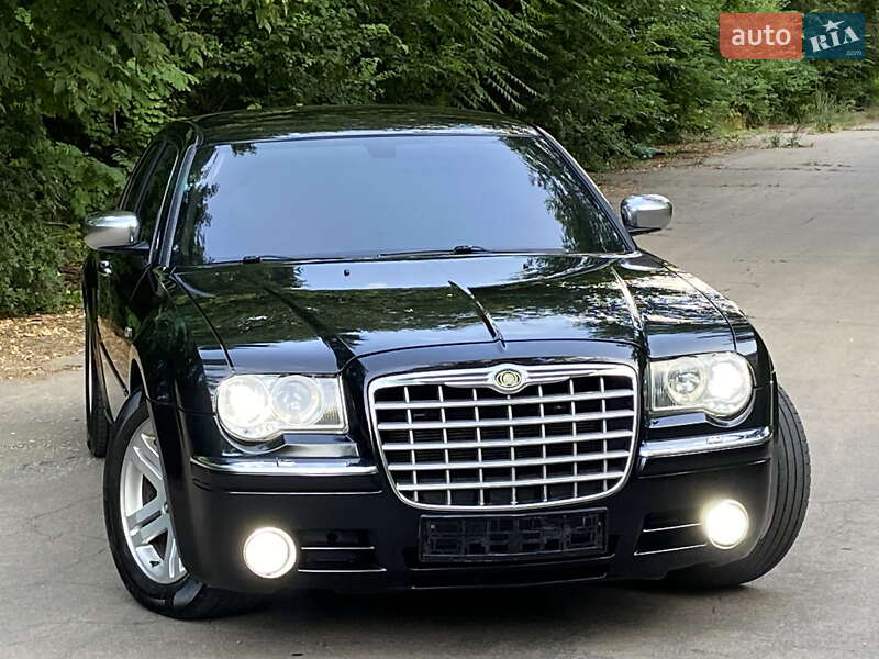 Седан Chrysler 300C 2007 в Желтых Водах