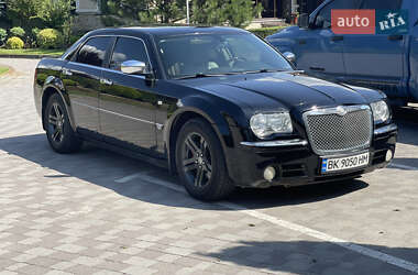 Седан Chrysler 300C 2006 в Сарнах