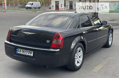 Седан Chrysler 300C 2006 в Дніпрі