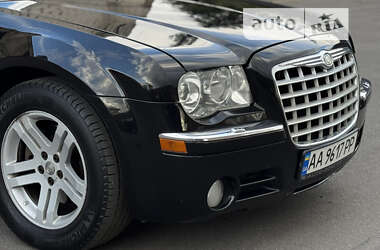 Седан Chrysler 300C 2006 в Дніпрі