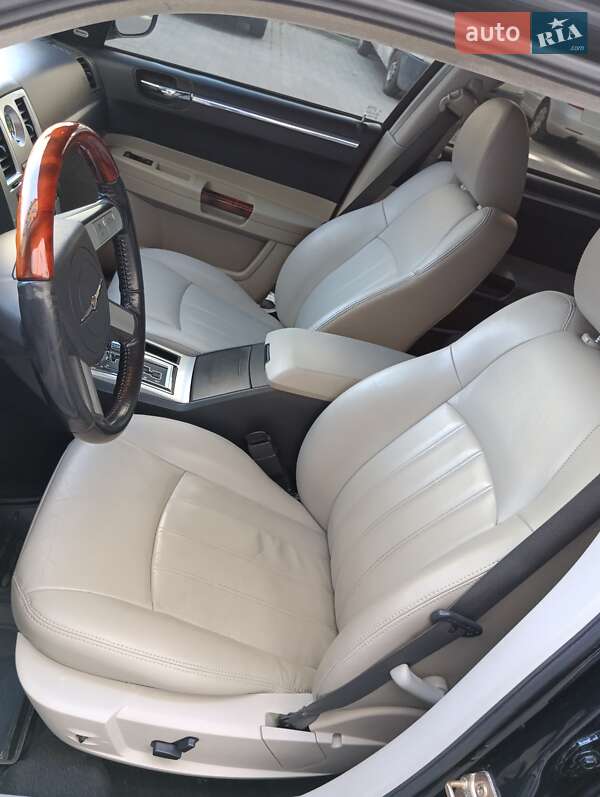 Седан Chrysler 300C 2006 в Ивано-Франковске фото 20 Седан Chrysler 300C 2006 в Ивано-Франковске