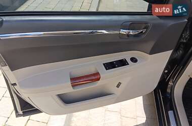 Седан Chrysler 300C 2006 в 
