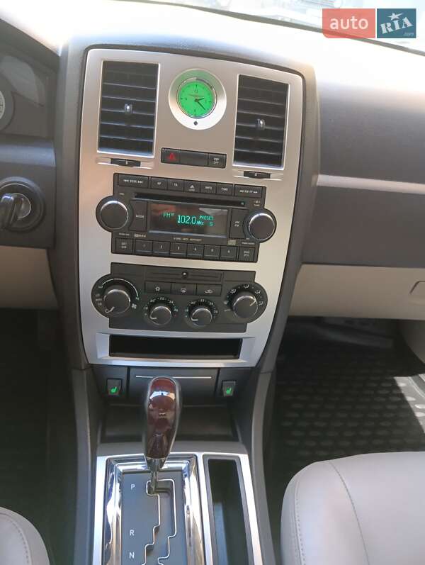 Седан Chrysler 300C 2006 в Ивано-Франковске фото 27 Седан Chrysler 300C 2006 в Ивано-Франковске