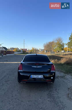 Седан Chrysler 300C 2019 в 