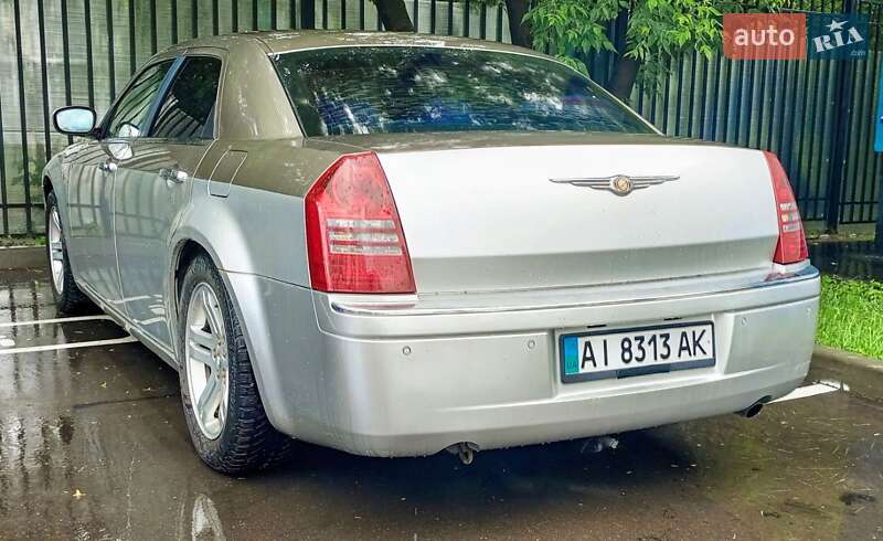 Седан Chrysler 300C 2006 в Броварах