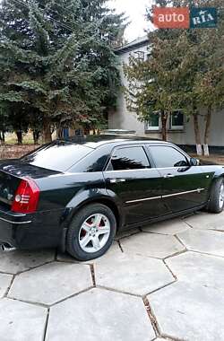 Седан Chrysler 300C 2008 в Дубні