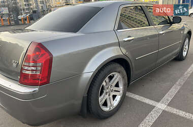 Седан Chrysler 300C 2006 в Киеве