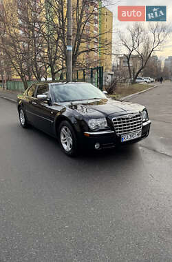 Седан Chrysler 300C 2005 в Киеве