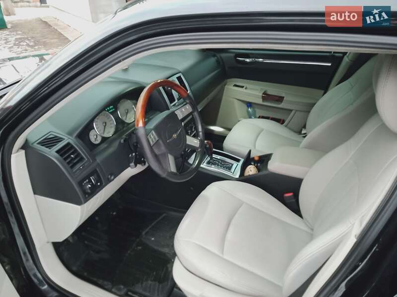 Универсал Chrysler 300C 2005 в Хмельницком