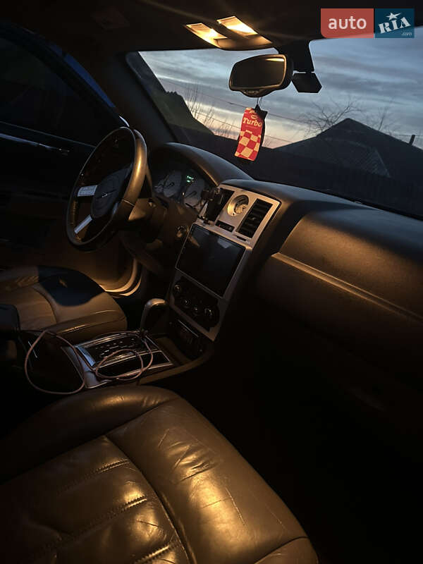 Хэтчбек Chrysler 300C 2005 в Жмеринке