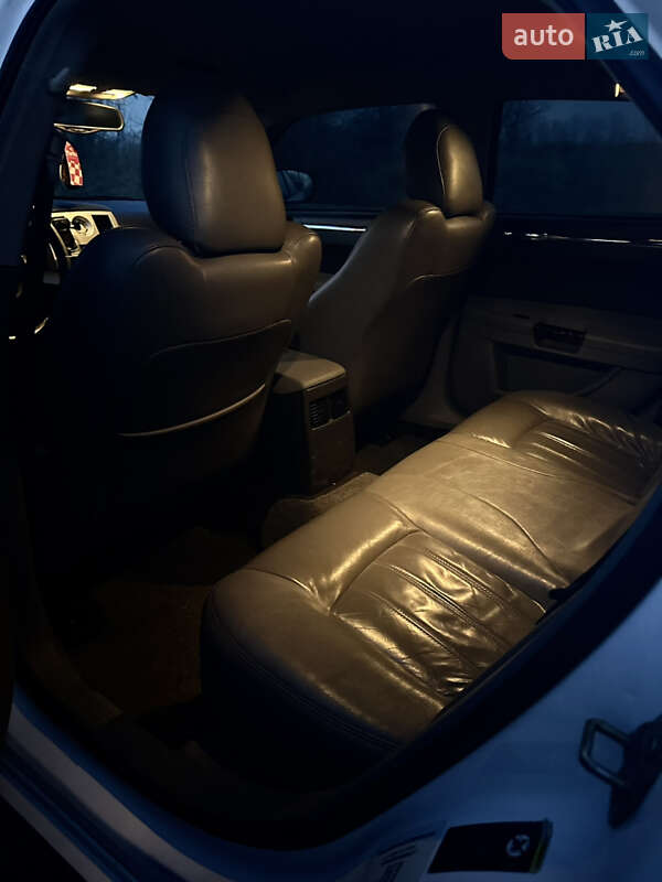 Хэтчбек Chrysler 300C 2005 в Жмеринке