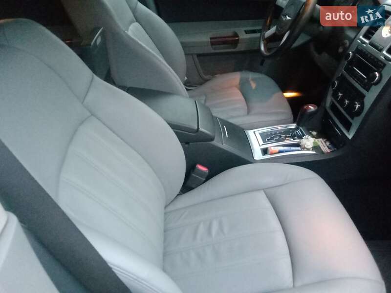 Седан Chrysler 300C 2005 в Николаеве фото 24 Седан Chrysler 300C 2005 в Николаеве