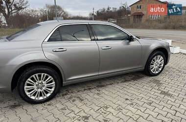 Седан Chrysler 300C 2014 в 
