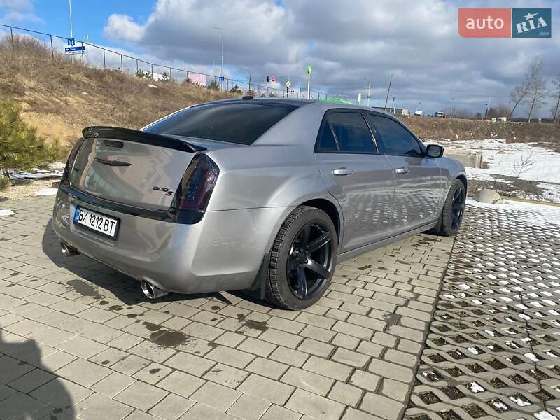 Седан Chrysler 300C 2012 в Хмельницком