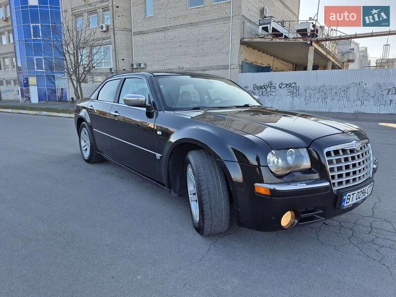 Седан Chrysler 300C 2005 в Херсоні