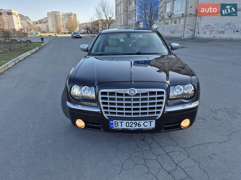 Седан Chrysler 300C 2005 в Херсоні