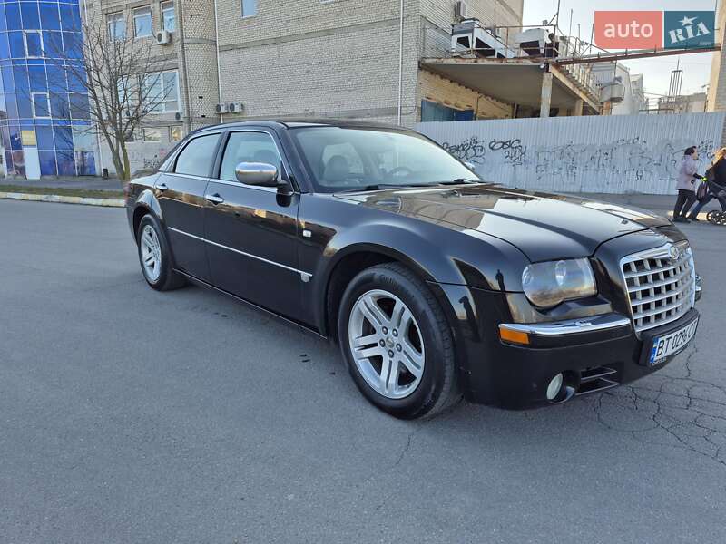 Седан Chrysler 300C 2005 в Херсоні