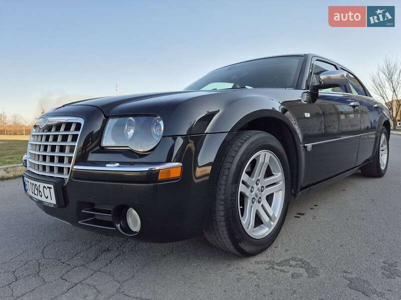 Седан Chrysler 300C 2005 в Херсоні