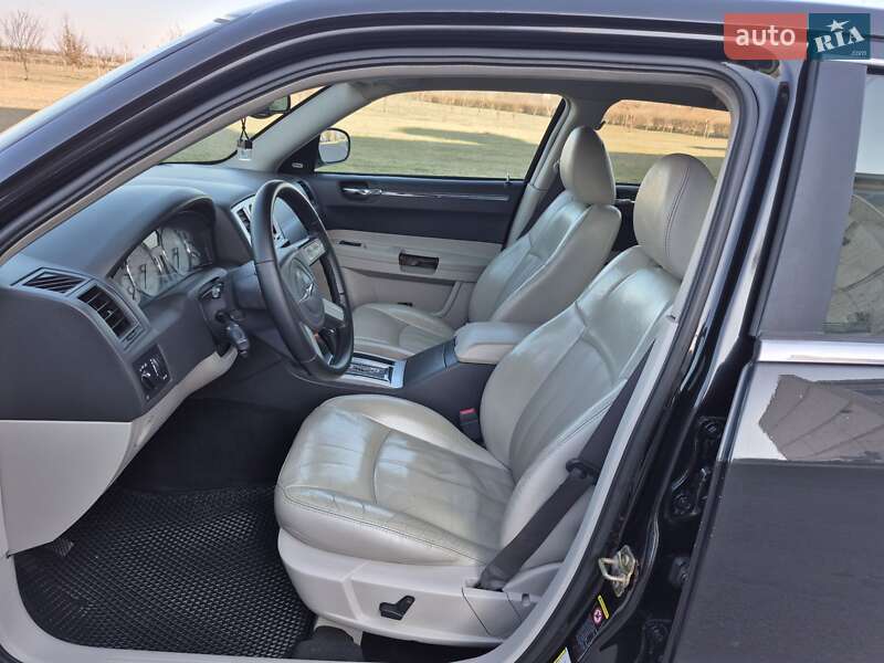 Седан Chrysler 300C 2005 в Херсоні