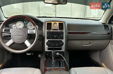 Седан Chrysler 300C 2008 в 