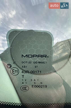 Седан Chrysler 300C 2008 в 