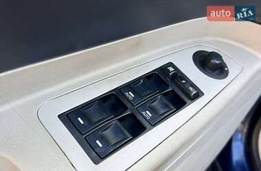 Седан Chrysler 300C 2006 в 