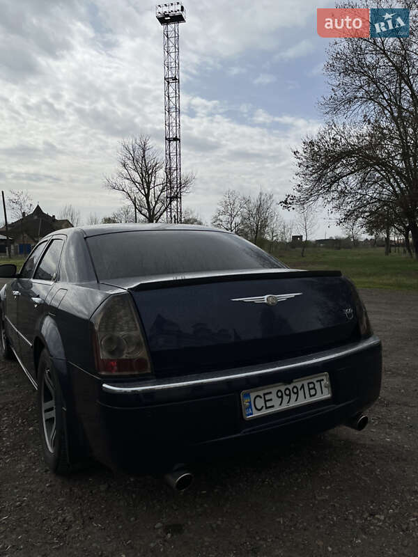 Седан Chrysler 300C 2005 в Черновцах