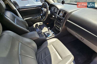 Седан Chrysler 300C 2005 в 