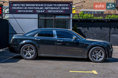 Седан Chrysler 300C 2004 в 