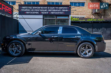 Седан Chrysler 300C 2004 в 